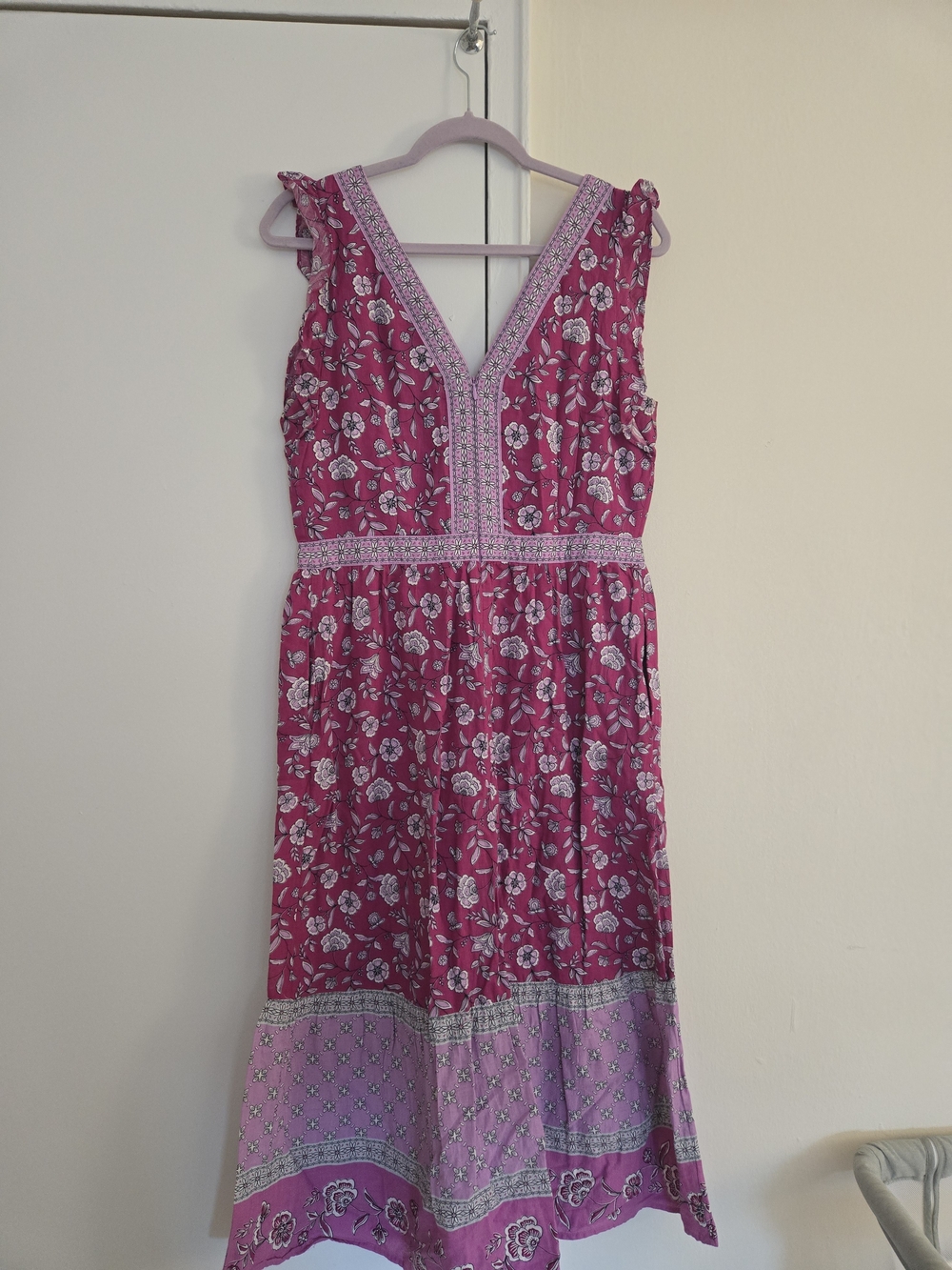 LOFT Dress - Picture 3 of 4